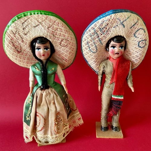 Petites poupées