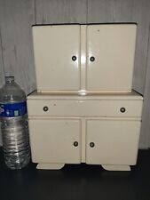 Ancien Buffet Mado pour poupée Vintage. Mini mado pour enfant. Joli et rare