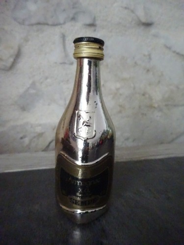 Mignonnette bouteille ancienne