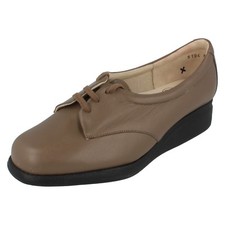 Femmes Equity Taupe Leather Lacets Dessus Chaussures Décontractées Taille UK 3.5
