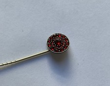 AIGUILLE A CHAPEAU OU À