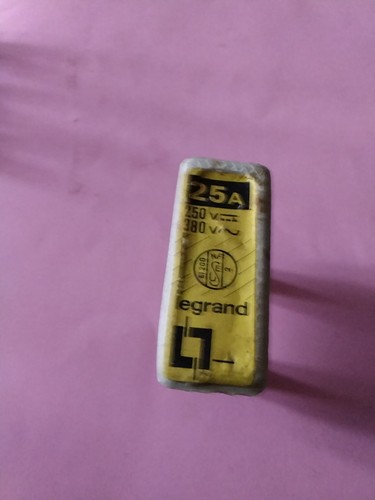 Porte fusible legrand - porte,