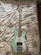 Basse électrique Sterling by Music Man StingRay Ray5