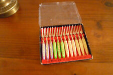 12 fourchettes à escargots vintage seventies dans l'emballage d'origine