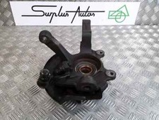 Fusee avant gauche nissan - avant,