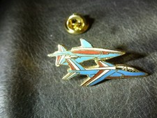 pin badge pinback airplane voltige patrouille de france alpha jet avion pin's
