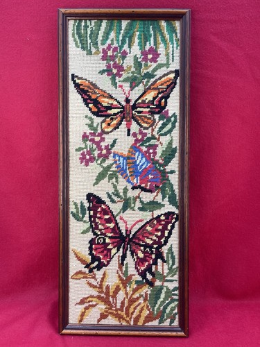 Canevas brodé papillons - canevas,