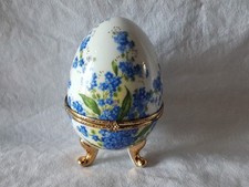Ancien Gros Oeuf En Porcelaine