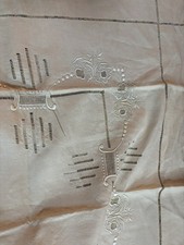 beau drap brodé, 3 m X 2,30