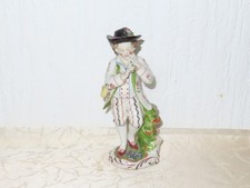 Porcelaine Figurine " Jeune Avec Flûte " Marqué Avec une Ruche Royal Vienne