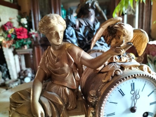 Pendule bronze doré ou - bronze,