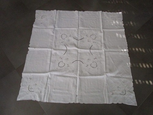 Nappe thé ancienne brodée - nappe,