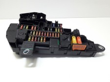 Boîte à fusibles essence BMW