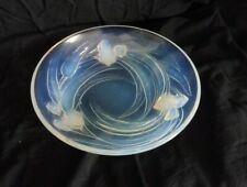 Coupe en verre opalescent  signée ETLING