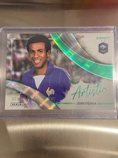 25-26 panini Eternity Bleus