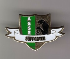 RARE PINS PIN'S .. FOOTBALL