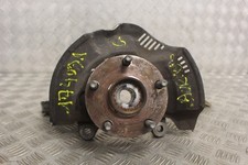 Fusée / moyeu avant gauche Toyota Auris tous modeles jusqu’à dec 2012 sauf 177ch