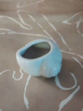 96 Coquilles d'escargot en porcelaine pouvant être vendues à la douzaine