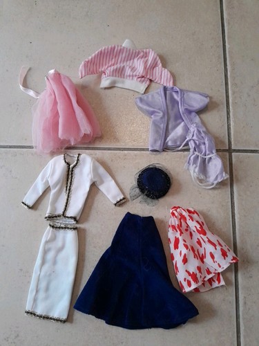 Lot vêtements barbie - vÊtements,