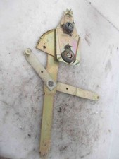 Mecanisme leve-glace avant droite Peugeot 305 BREAK 922253