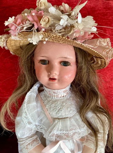 Poupée ancienne articulée