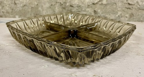 Plat vintage verre fumé - en,