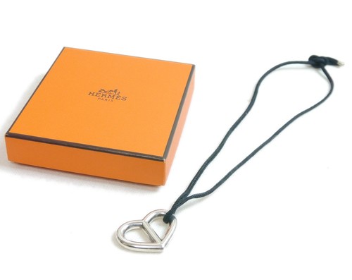 Authentique étui collier