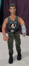 A saisir Figurine Action Man  Hasbro 1997 treillis militaire arme pistolet moulé