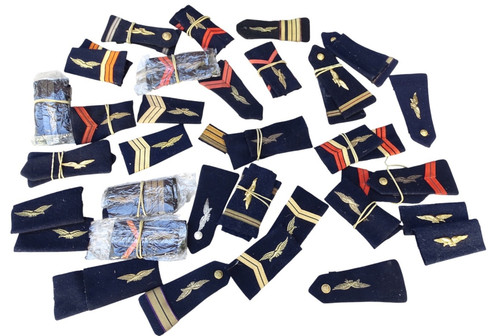 Lot épaulettes armée de - d',