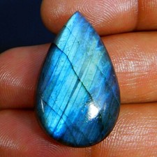 Cabochon de poire labradorite