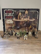 Village Ewok et 13 figurines star wars kenner