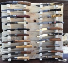 PRESENTOIR MURAL 20 COUTEAUX  EN BOIS de SAPIN