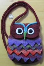 SAC / POCHETTE chouette neuf LAINE / FEUTRINE - Bordeaux Multicolore -20 x 17 Cm