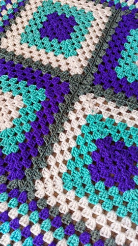 Couverture plaid crochetée - , à