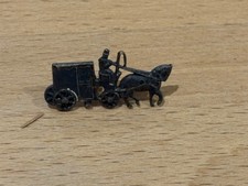 a PINS PIN CHEVAL HORSE CALECHE