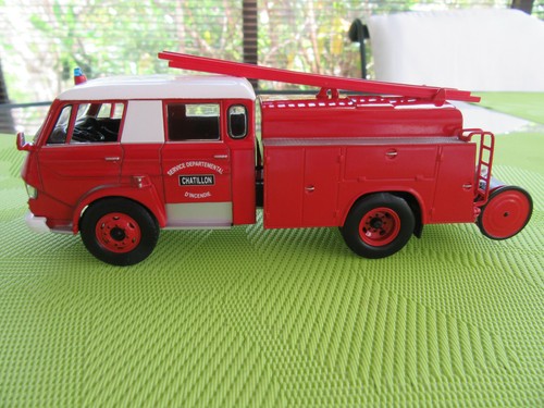 Fourgon pompe tonne - tonne, berliet