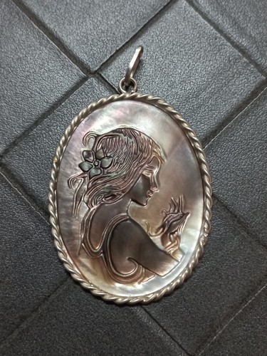 Pendentif grand camée - pendentif,