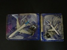 2 avions de ligne BOEING 737