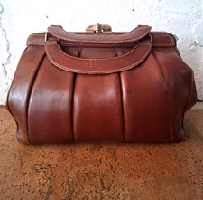 Ancienne sacoche de médecin en cuir marron début XXe superbe état vintage