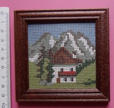 § A - canevas miniature à réaliser : CHALET MONTAGNES - avec cadre