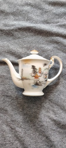 Hayasi théière porcelaine