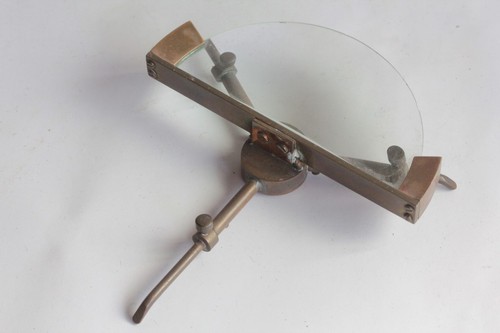 Ancien instrument scientifique