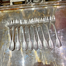 10 petites fourchettes a