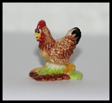 FÈVE DE COLLECTION JOLIES POULETTES 2010 "POULE MARRON FAUVE À QUEUE NOIRE" NEUF