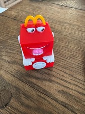 JOUET FIGURINE HAPPY MEAL MCDONALD'S  2011