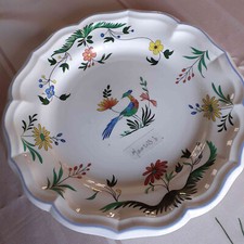 Beau plat en faïence de GIEN