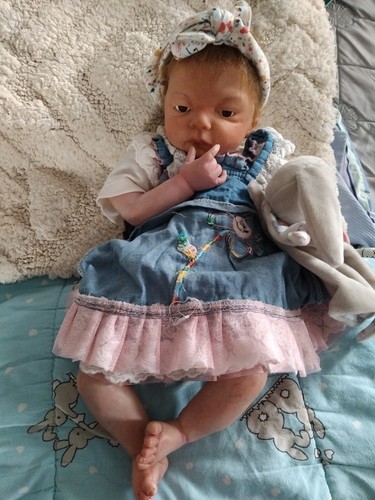 Bébé reborn éveillée - bébé,
