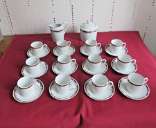 service 12 tasses a café a moka en porcelaine de limoges tharaud modèle Aranda