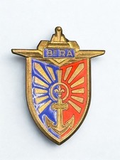 (108.008) 8° RA : insigne du