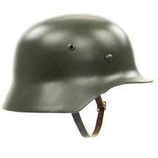 German WWII M35 Steel Helmet-